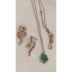 St Patty's Day Set Clover Necklace and Snake Earrings